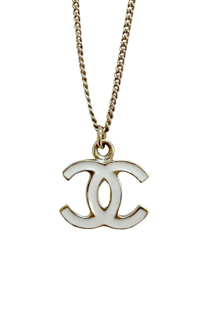 CHANEL ENAMEL CC NECKLACE