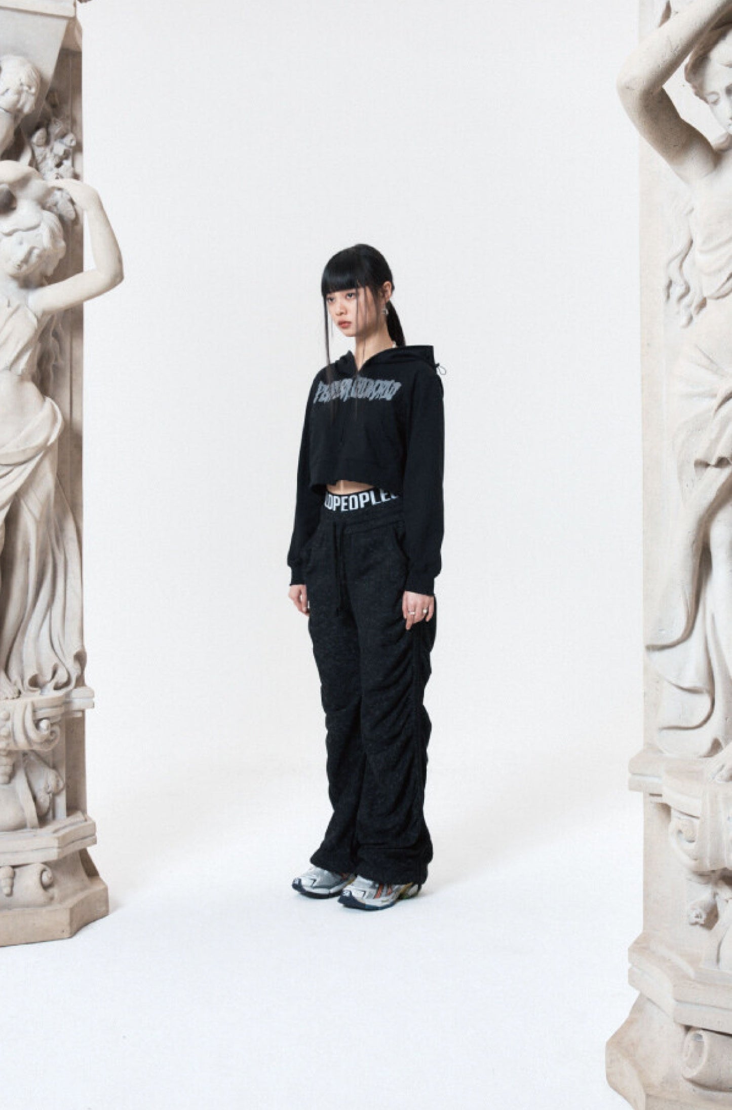 PEOPLE OF THE WORLD SHIRRING WIDE BANDED PANTS BLACK