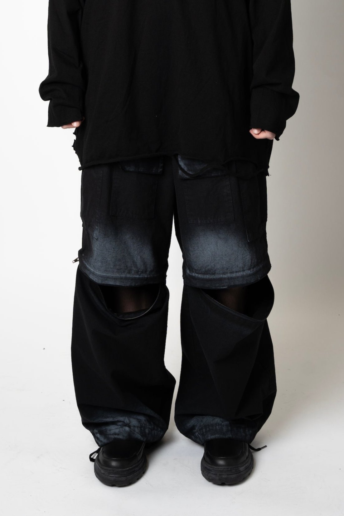 SPRAY PAINTED CARGO TROUSER BLACK