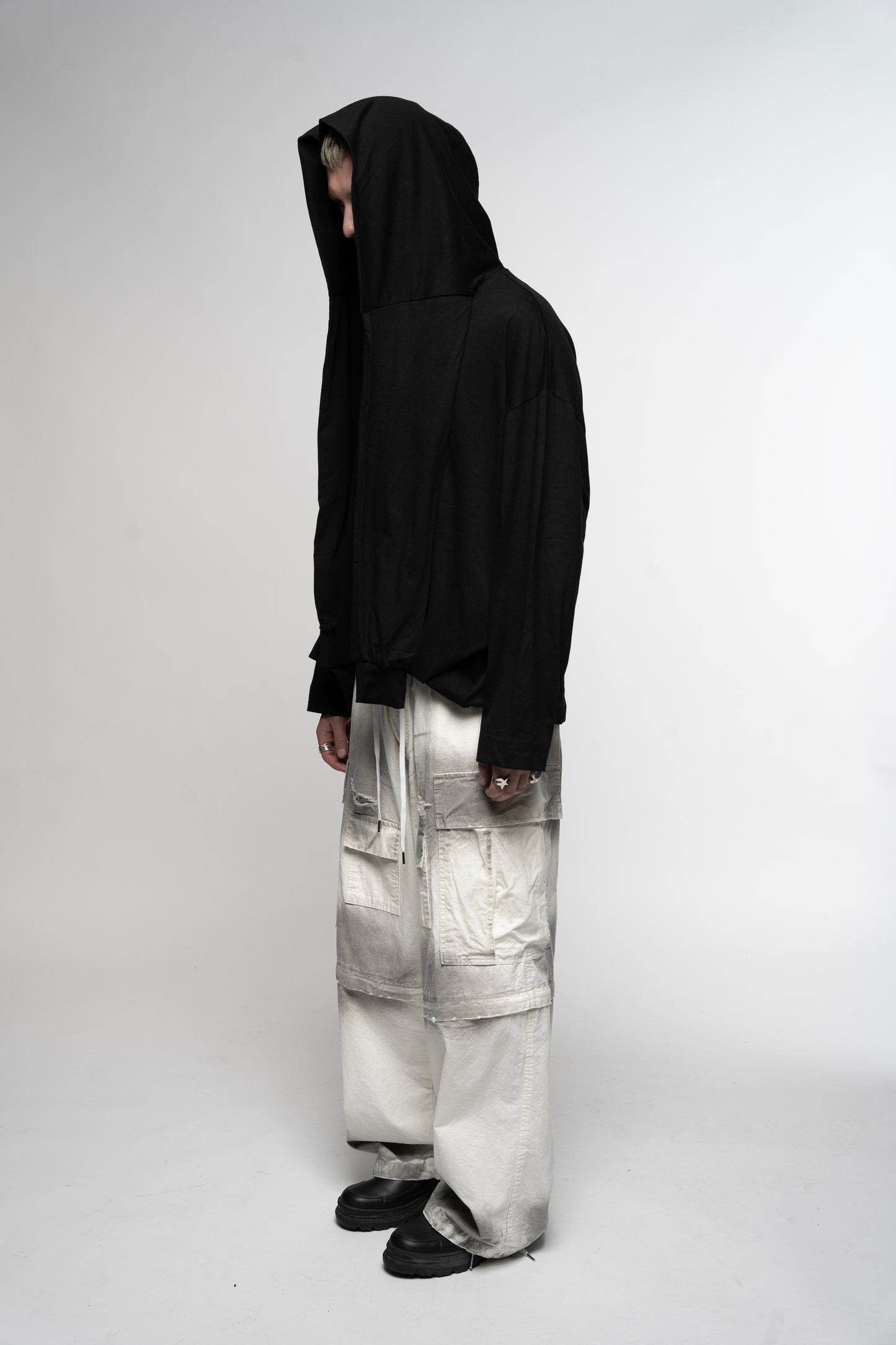 SPRAY PAINTED CARGO TROUSER WHITE