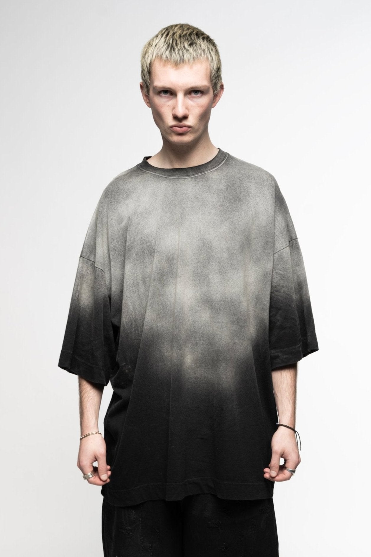 OVERSIZED GRADATION DYED T-SHIRTS