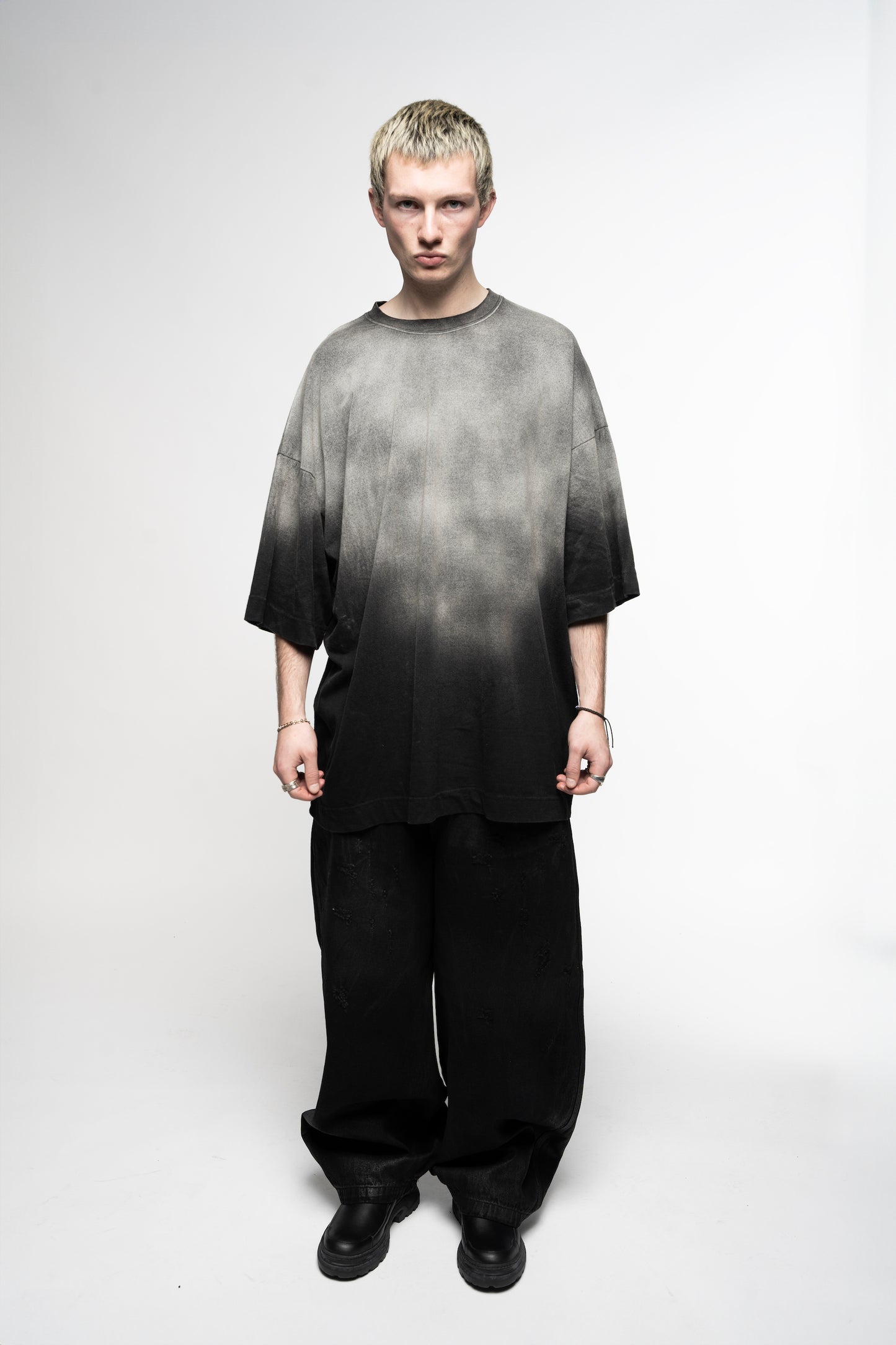 OVERSIZED GRADATION DYED T-SHIRTS