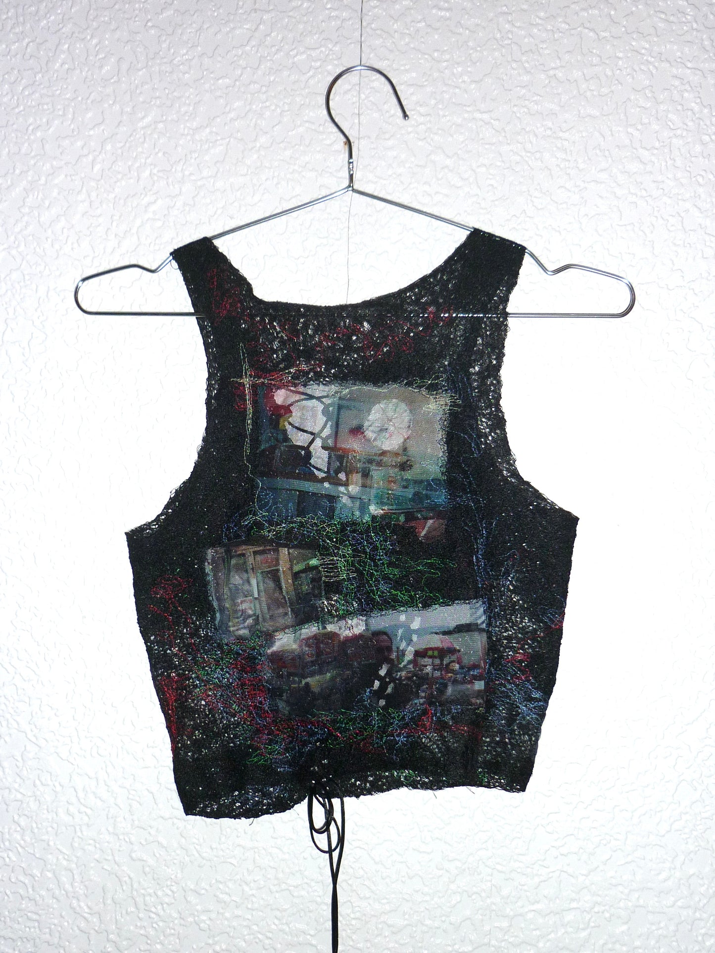 NJUTHESOPHIST YIN VEST TOP