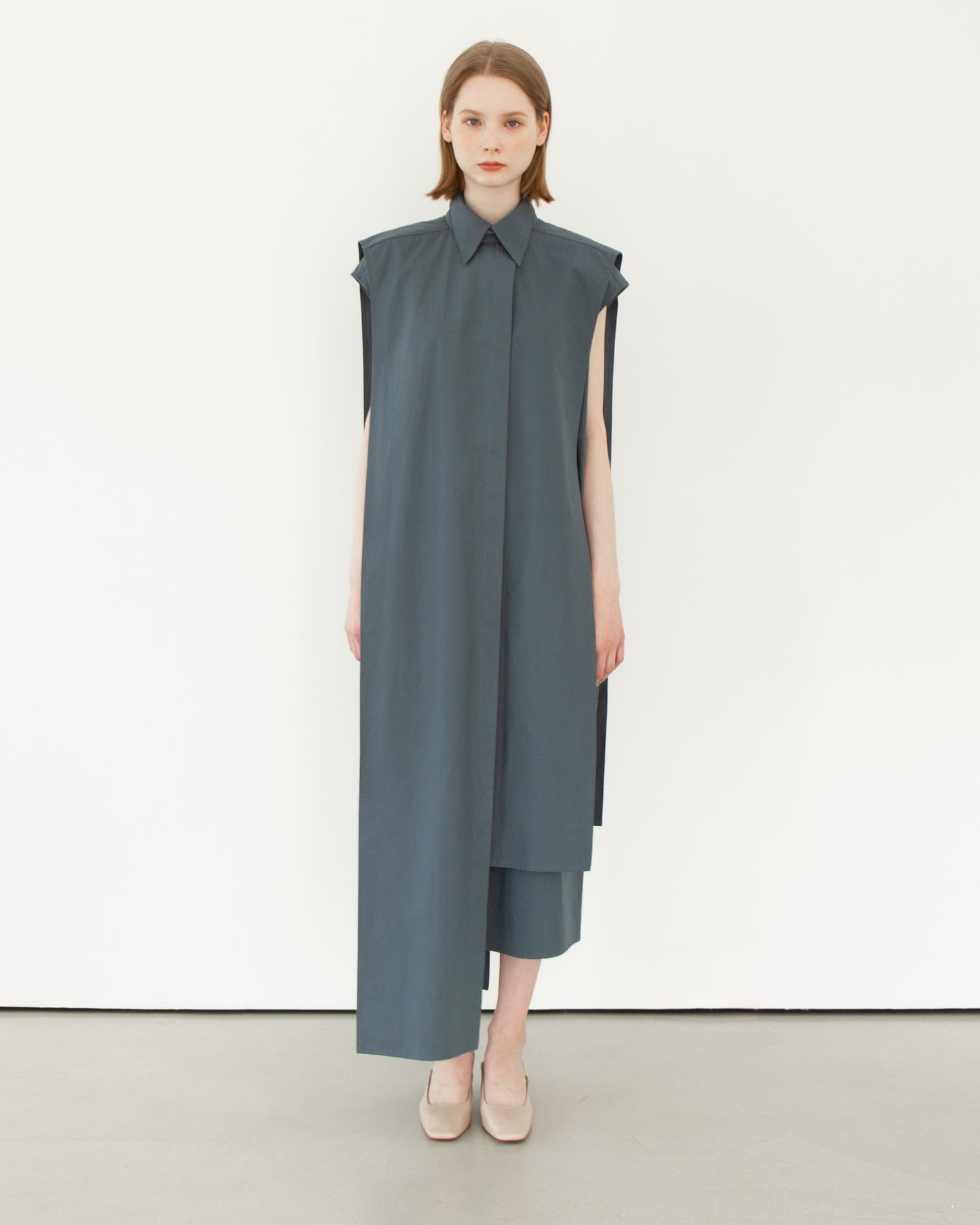 OCT31 PANEL SLEEVELESS SHIRT DRESS